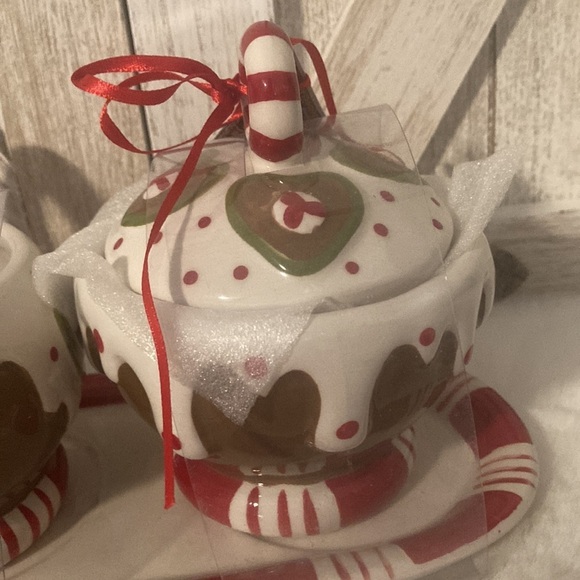 Blue Sky Gingerbread Cream & Sugar Set - Picture 3 of 9
